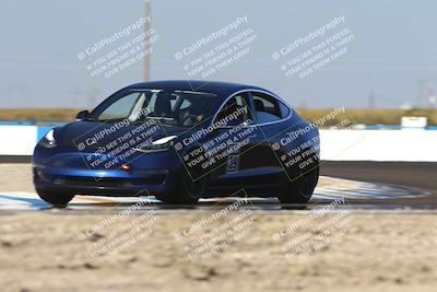 media/Nov-08-2025-Speed Ventures (Sat) [[1c7a6332f5]]/TC B/Session 3 (Turn 1)/